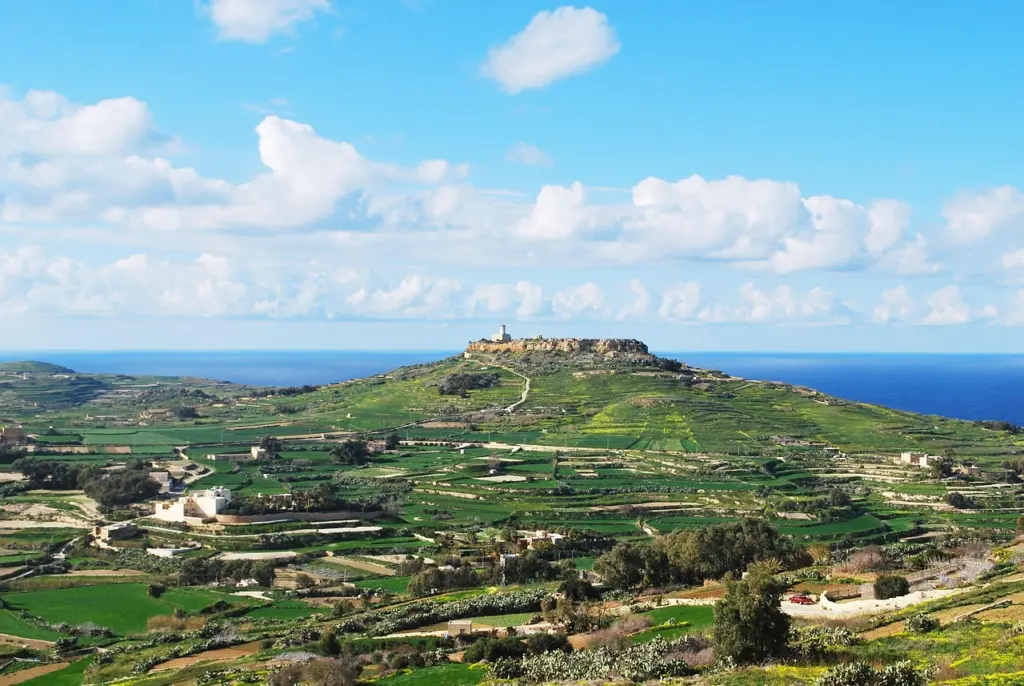 Einstöckiges Farmhouse aus Stein in einem Dorf auf Gozo, Malta